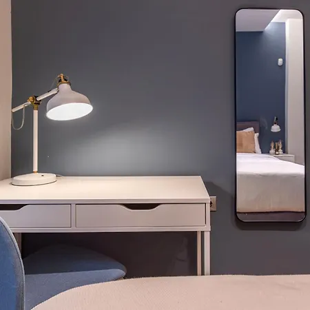 Phaedrus Living Pagkrati Modern Grove