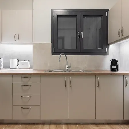 Phaedrus Living Pagkrati Modern Grove Apartment