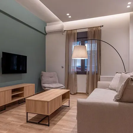 Phaedrus Living Pagkrati Modern Grove Apartment *
